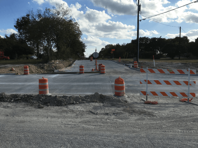 Robin Rd Paving 110216 (web)